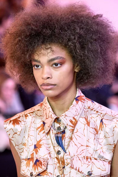 Look 148